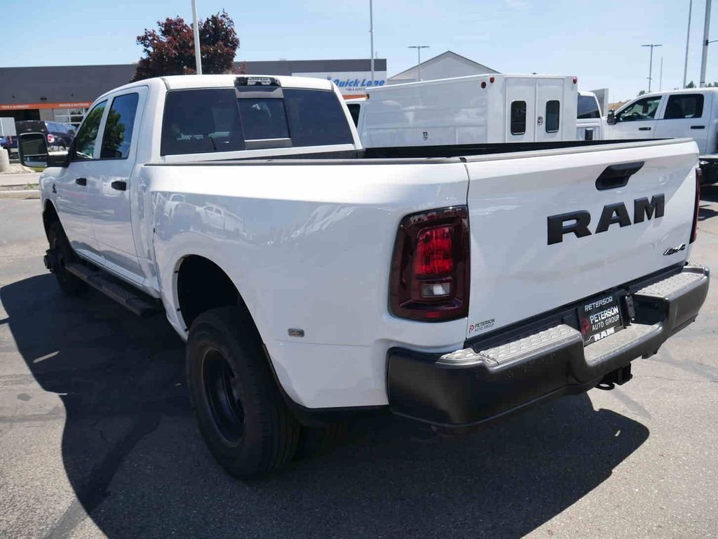 New 2026 Bright White Clear-Coat Exterior Paint RAM TRADESMAN image 5