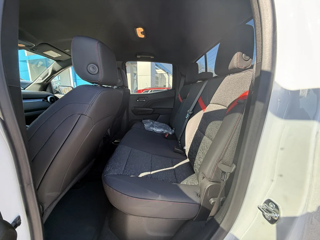 New 2026 Summit White Chevrolet Z71 image 25