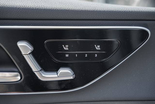 New 2026 Polar White Mercedes-Benz GLC 300 image 90