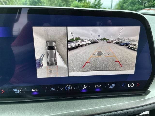New 2026 Summit White Chevrolet LT image 25