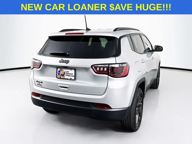 New 2026 Silver Zynith Metallic Clear-Coat Exterior Paint Jeep Latitude image 7