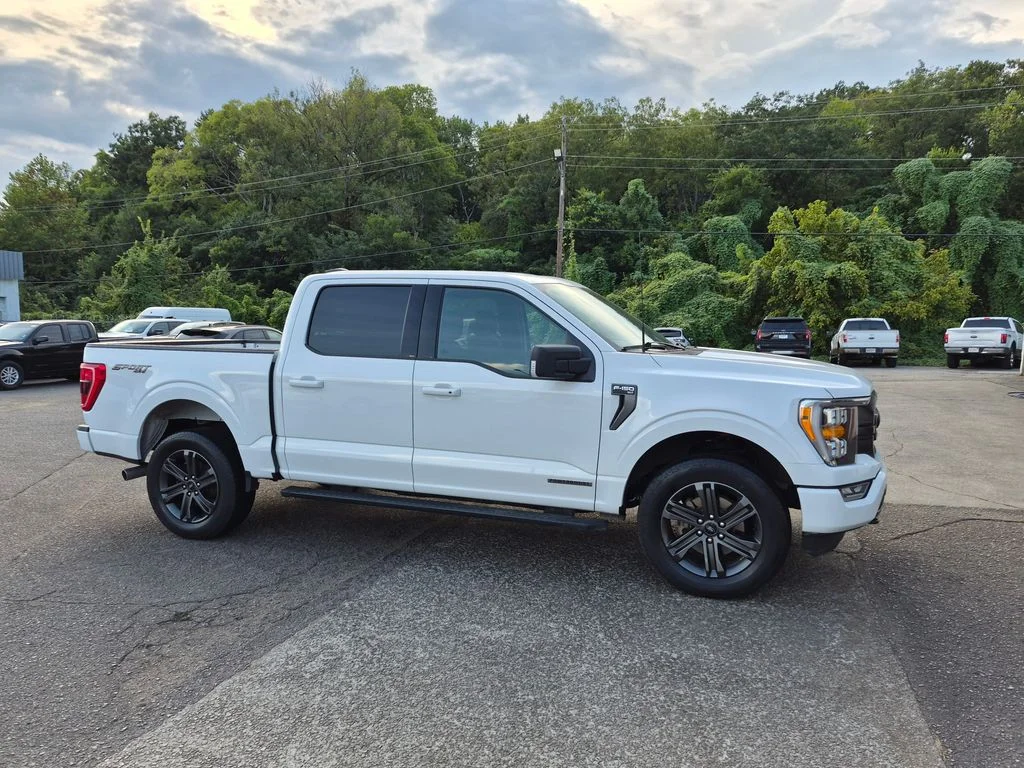 Certified Used 2023 Oxford White Ford XLT image 5