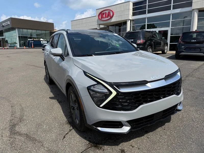Used 2023 Gray Kia SX image 4