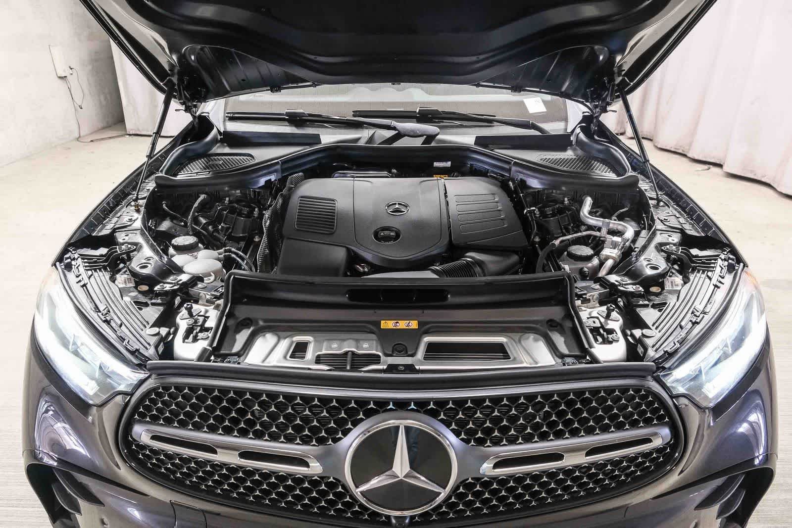 New 2026 Graphite Grey Metallic Mercedes-Benz GLC 300 image 73