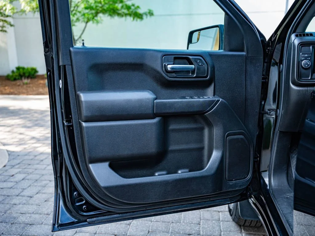 Used 2024 Black Chevrolet Custom image 17