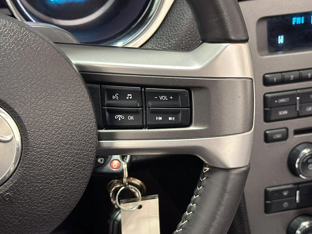 Used 2010 Red Ford V6 image 75