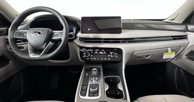 Certified Used 2026 White INFINITI LUXE image 21