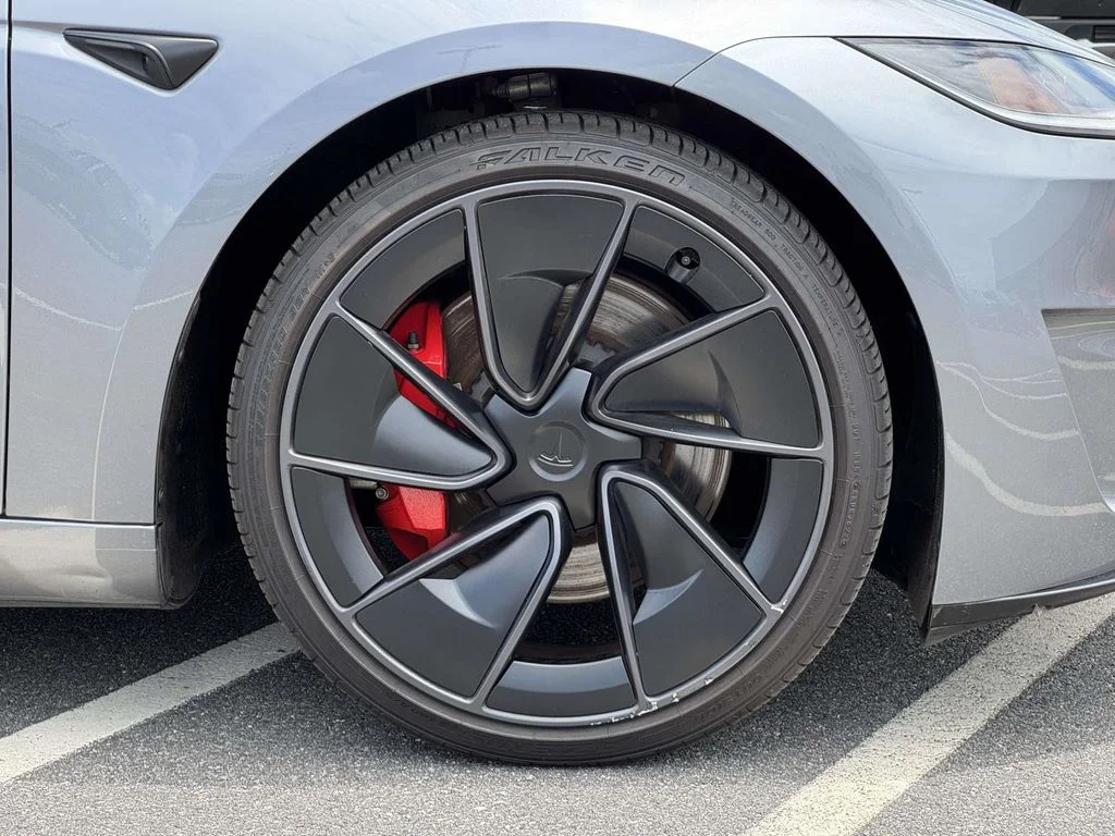 Used 2025  Tesla Performance image 12