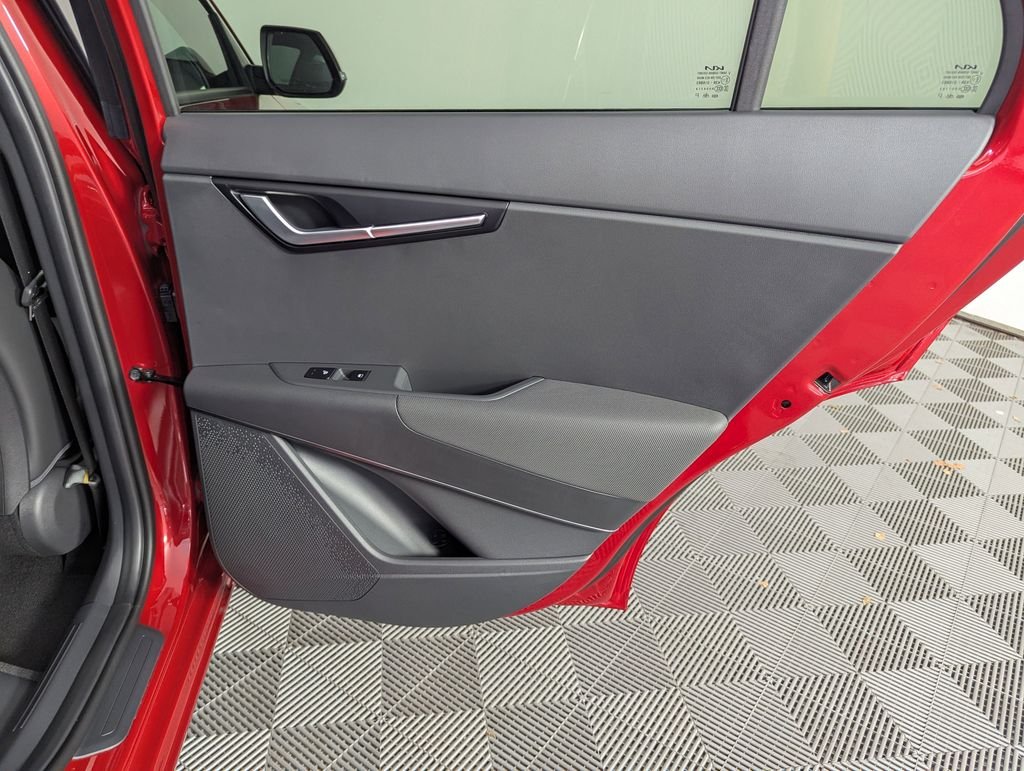 2025 Kia Niro EX - Photo 31