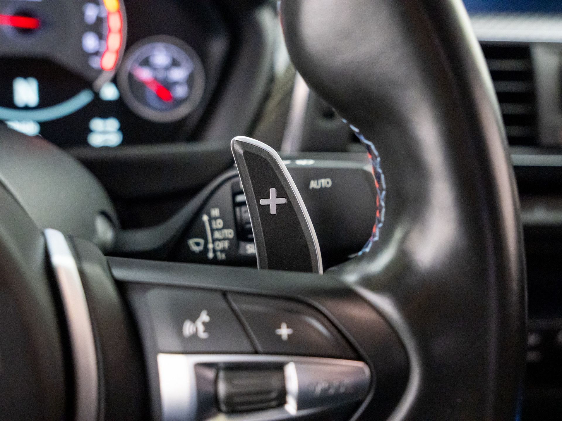 Used 2018 White BMW Base image 31