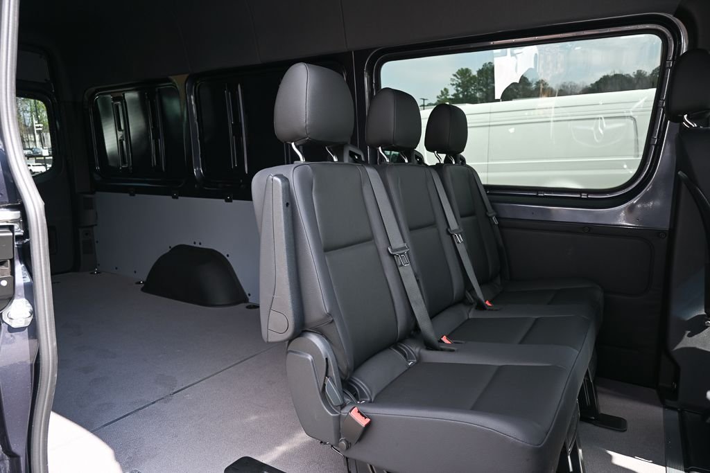 New 2026 Tenorite Gray Metallic Mercedes-Benz Crew 170 WB image 22