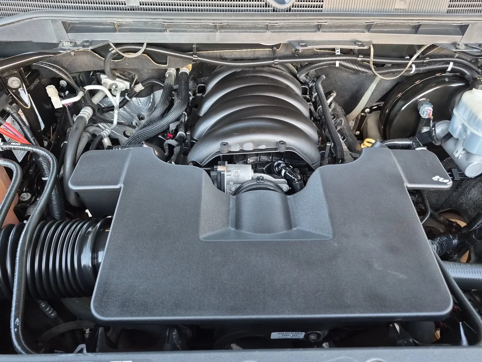 Used 2018 Dark Slate Metallic GMC SLT image 23