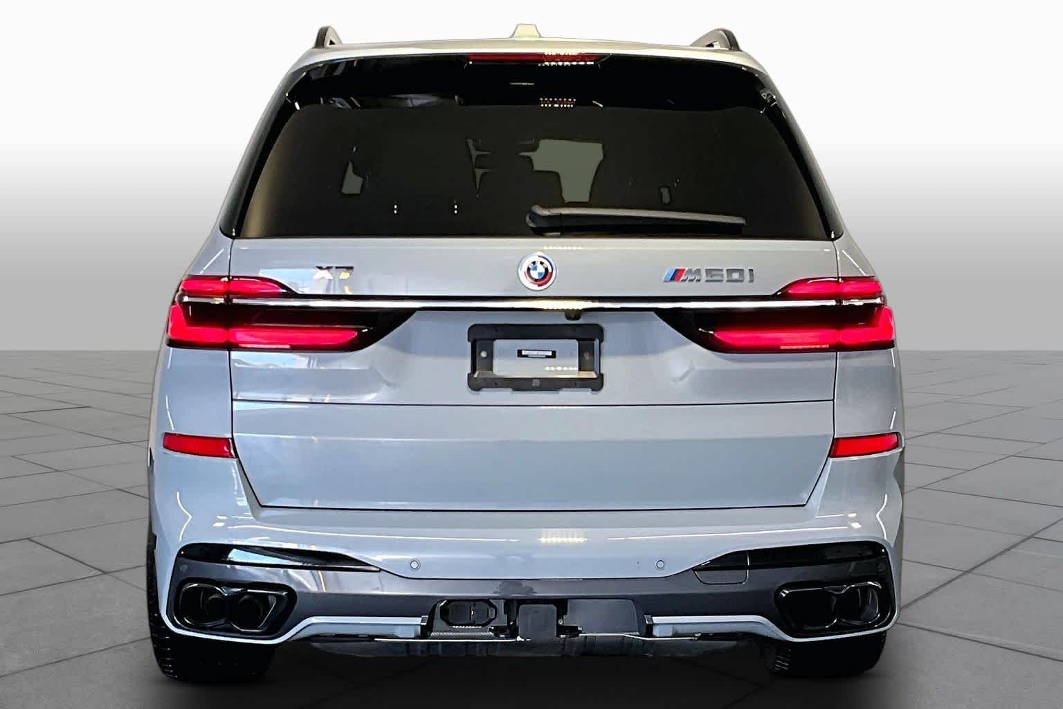 Used 2023 Brooklyn Grey Metallic BMW M60i image 5