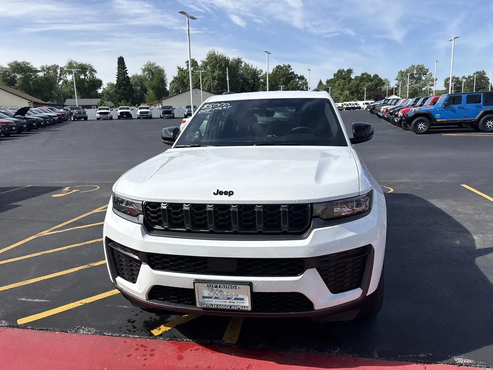 New 2026 Bright White Clearcoat Jeep Laredo Altitude image 2