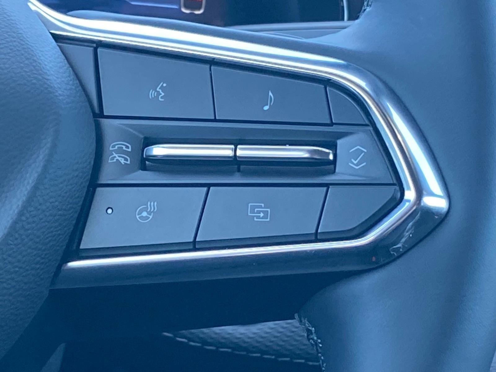 New 2027 Summit White Chevrolet LT image 9