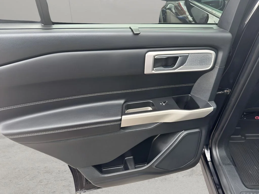 Used 2021 Black Ford Limited Hybrid image 17