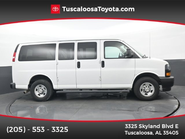 2022 Chevrolet Express Passenger