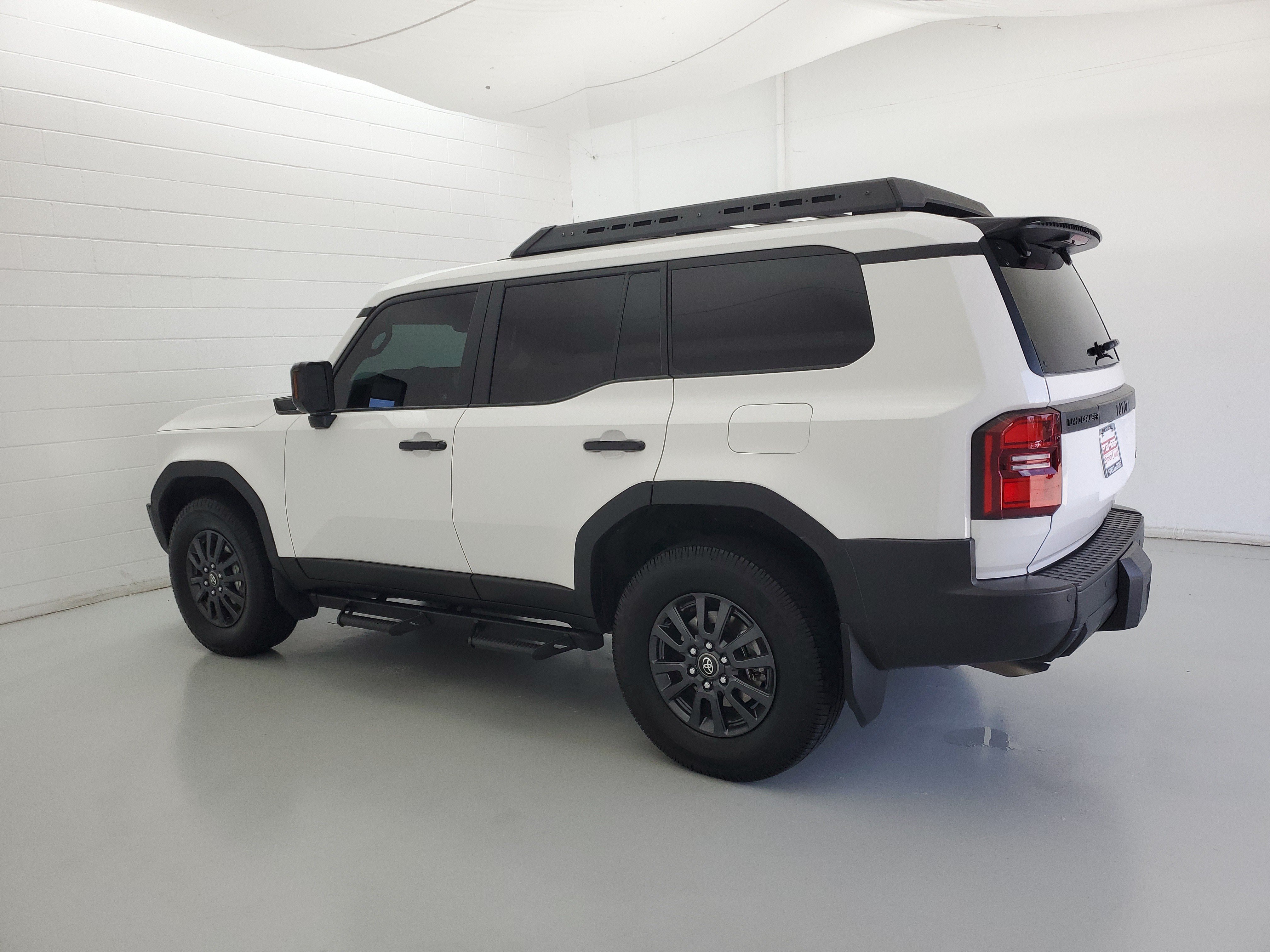 Used 2024 Ice Cap Toyota 1958 image 7