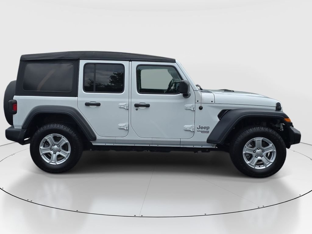 Used 2019 White Jeep Unlimited Sport S image 4