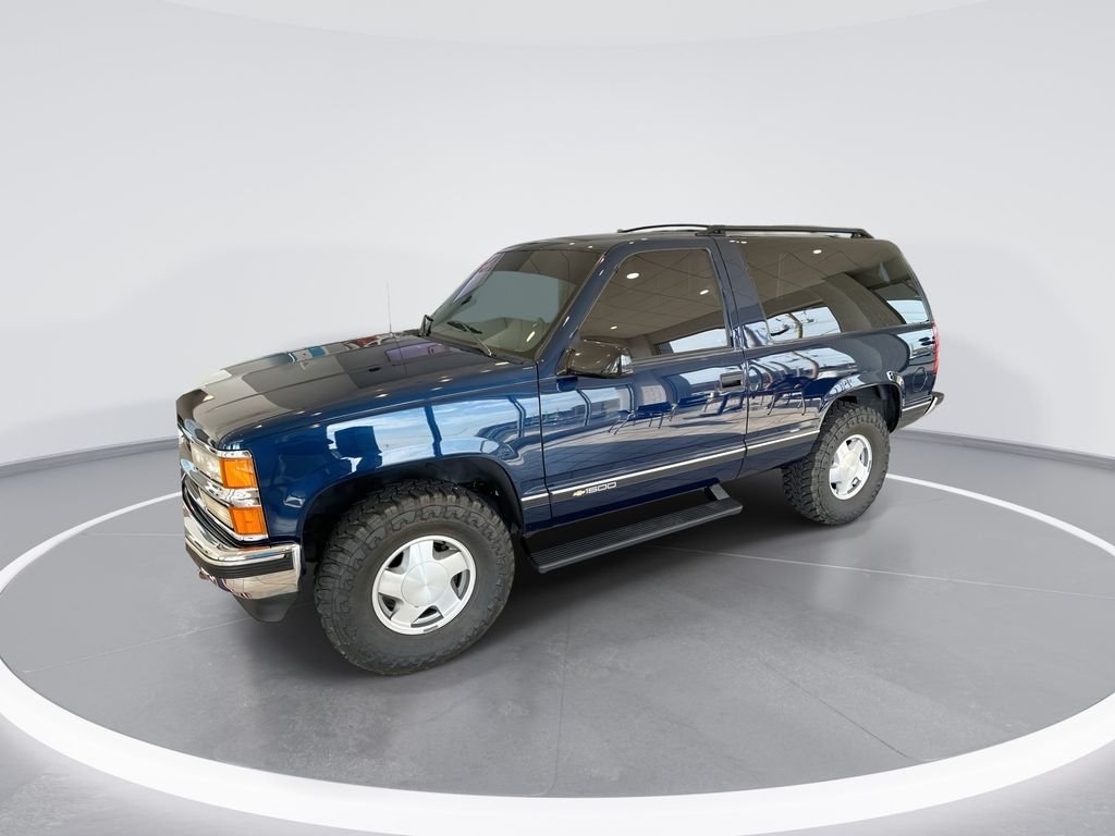 Used 1995 Blue Chevrolet Base image 5