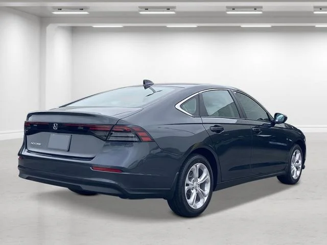 New 2026 Meteorite Gray Metallic Honda LX image 4