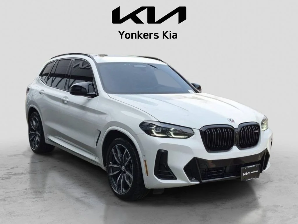 Used 2024 White BMW M40i image 5