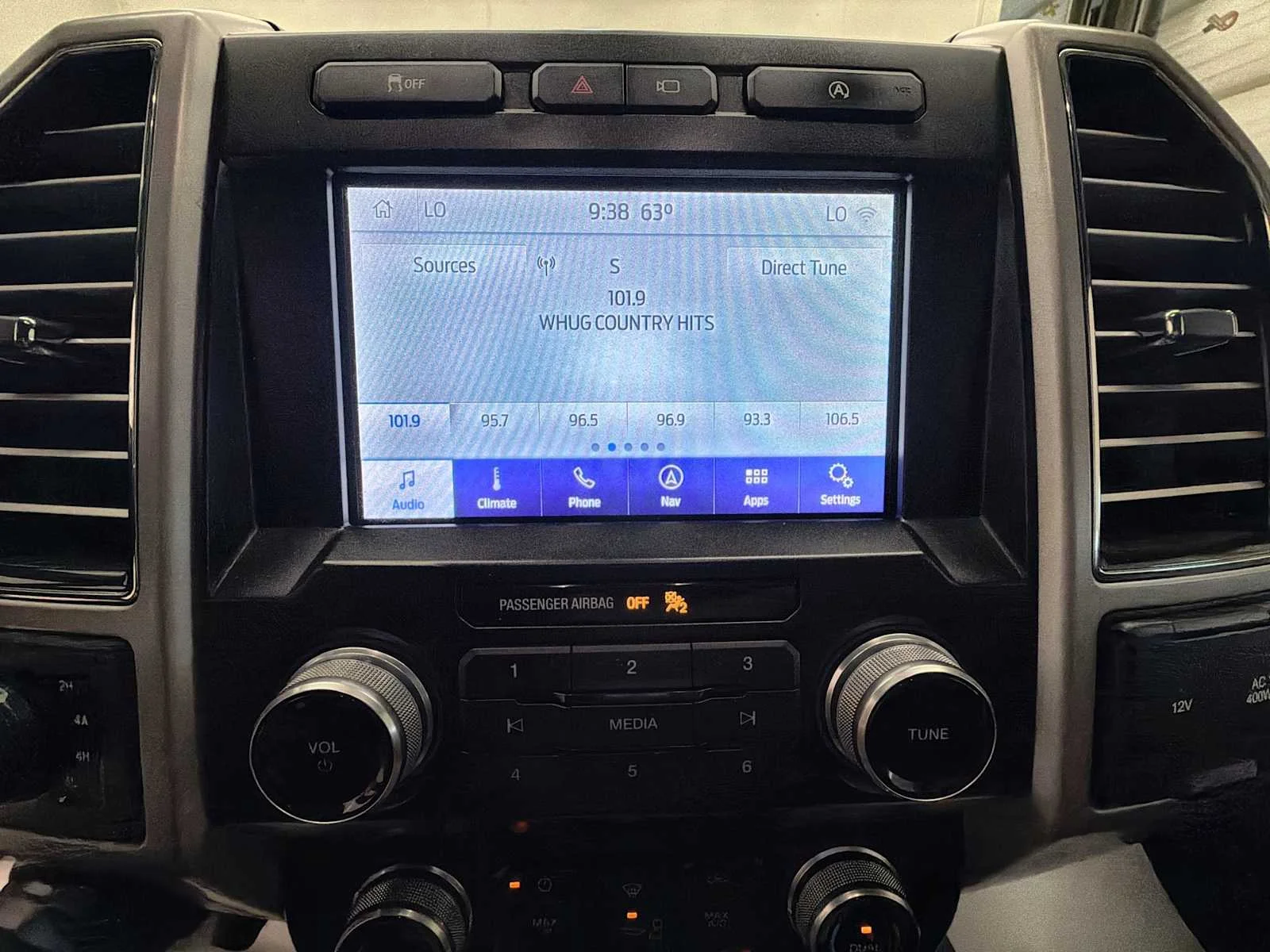 Used 2020 Blue Jeans/Stone Gray Ford King Ranch image 12