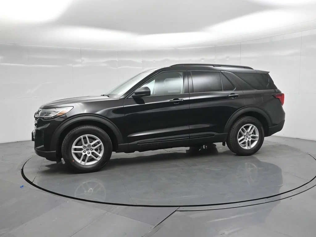 New 2026 Agate Black Metallic Ford Active image 28