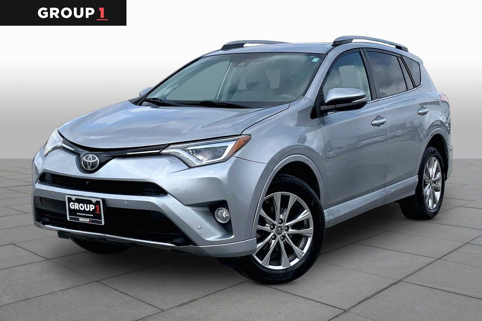 2017 Toyota RAV4 Platinum AWD's photo