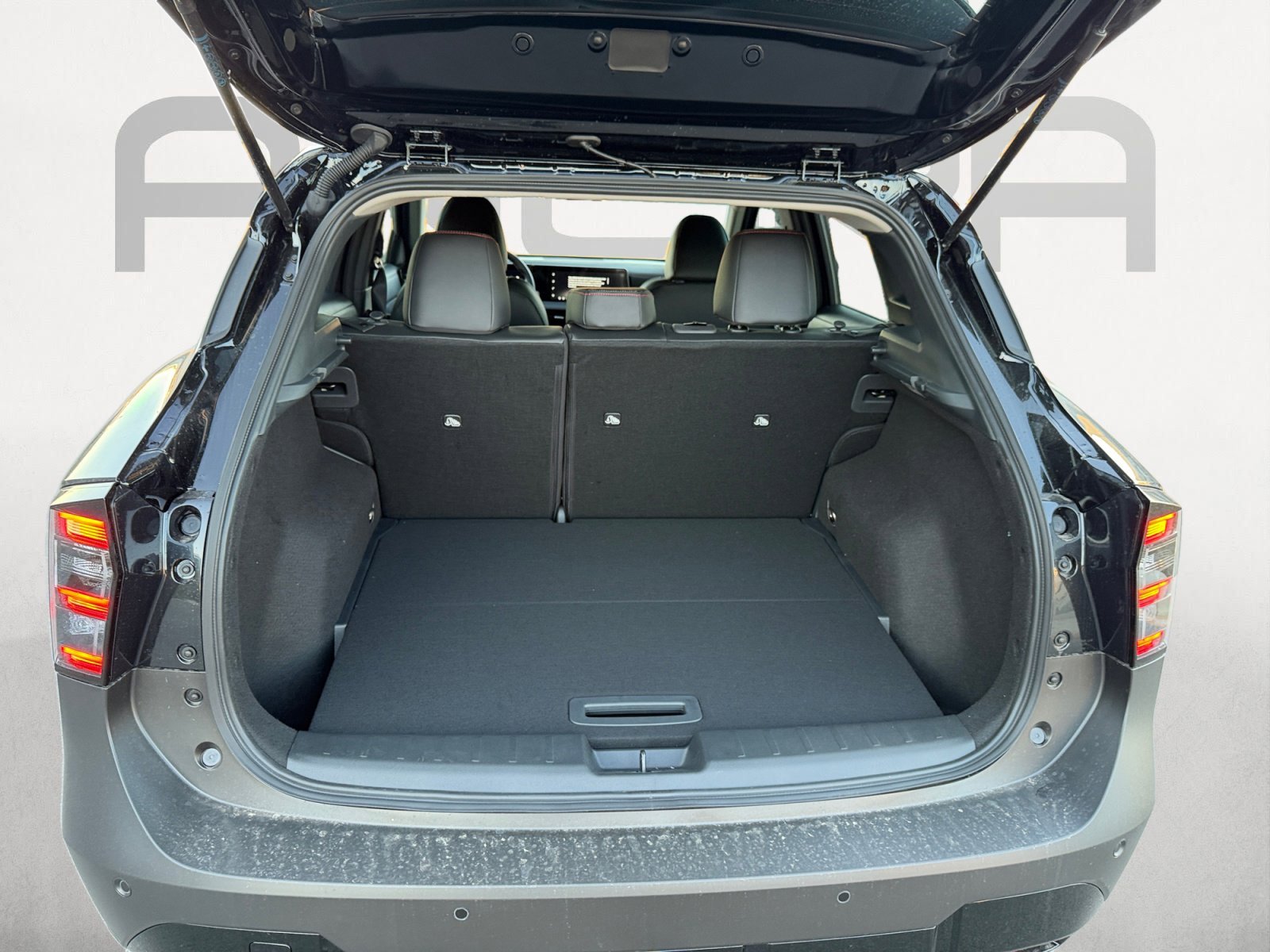 2026 Nissan KICKS SR - Photo 13