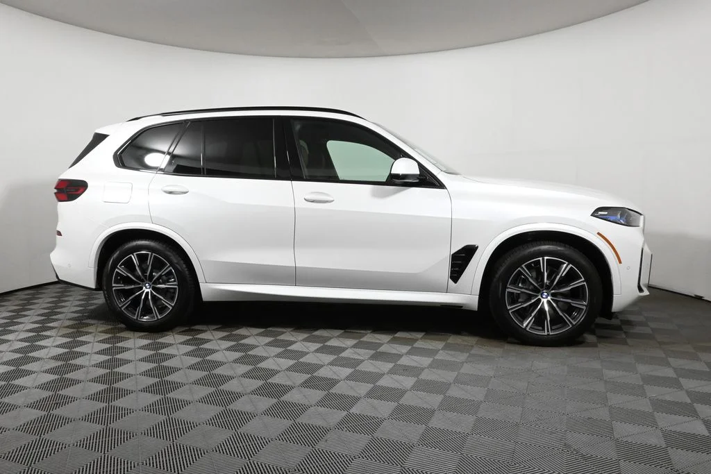 Used 2026 White BMW xDrive50e image 8