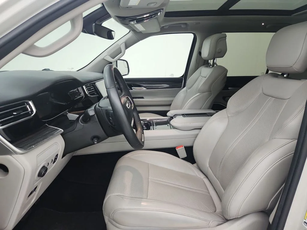 Certified Used 2022 White Jeep Series III image 20