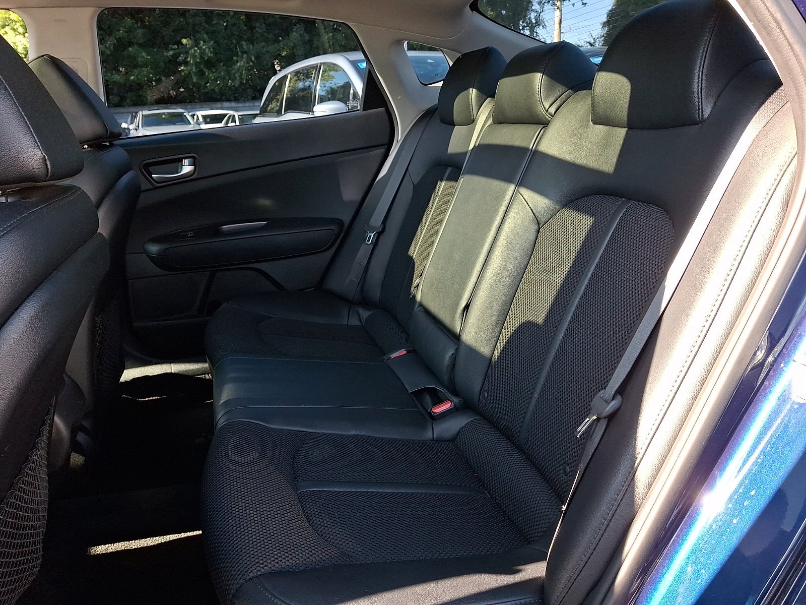 Used 2019 Horizon Blue Kia S image 9