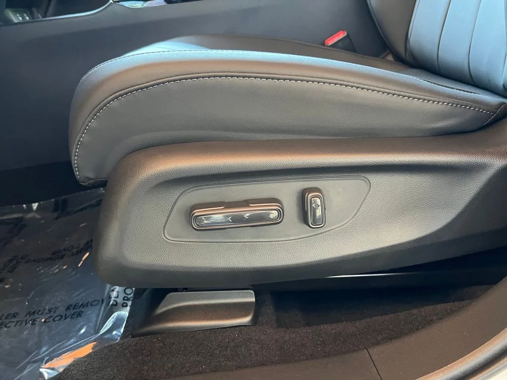 New 2026 Platinum White Pearl Acura AWD image 14
