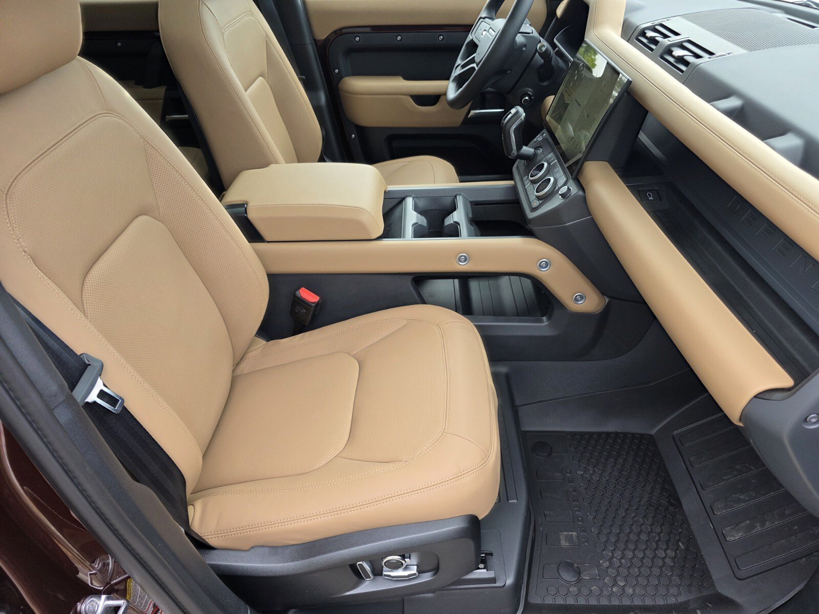 Used 2026 Sedona Red Metallic Land Rover 130 P300 S image 3