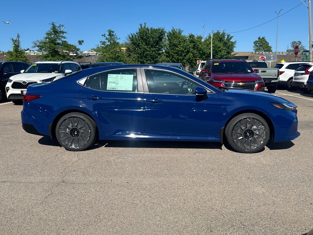 2026 Toyota Camry XLE - Photo 8