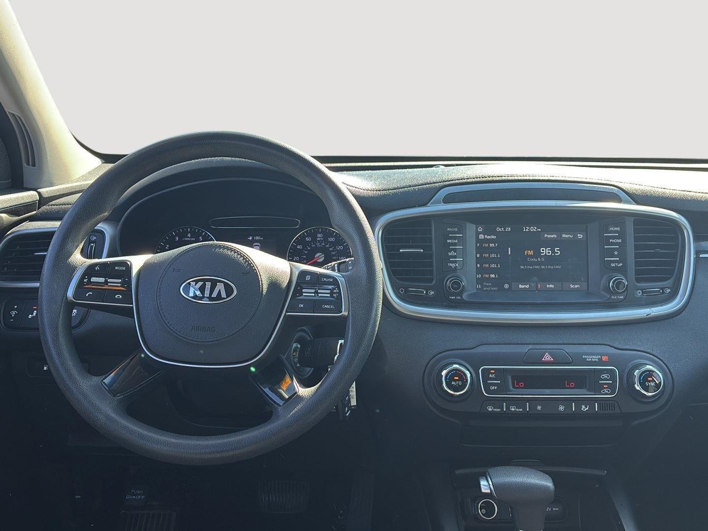 Used 2019 Platinum Graphite Kia LX V6 image 4