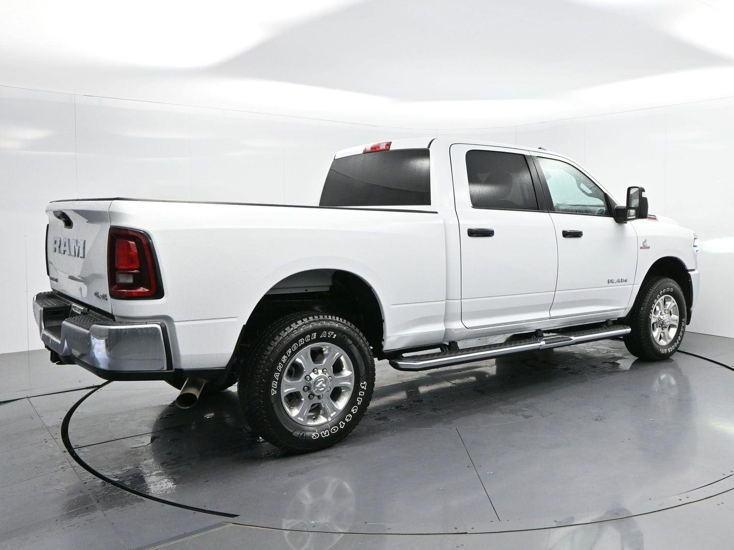 Used 2025 White Ram Big Horn image 7