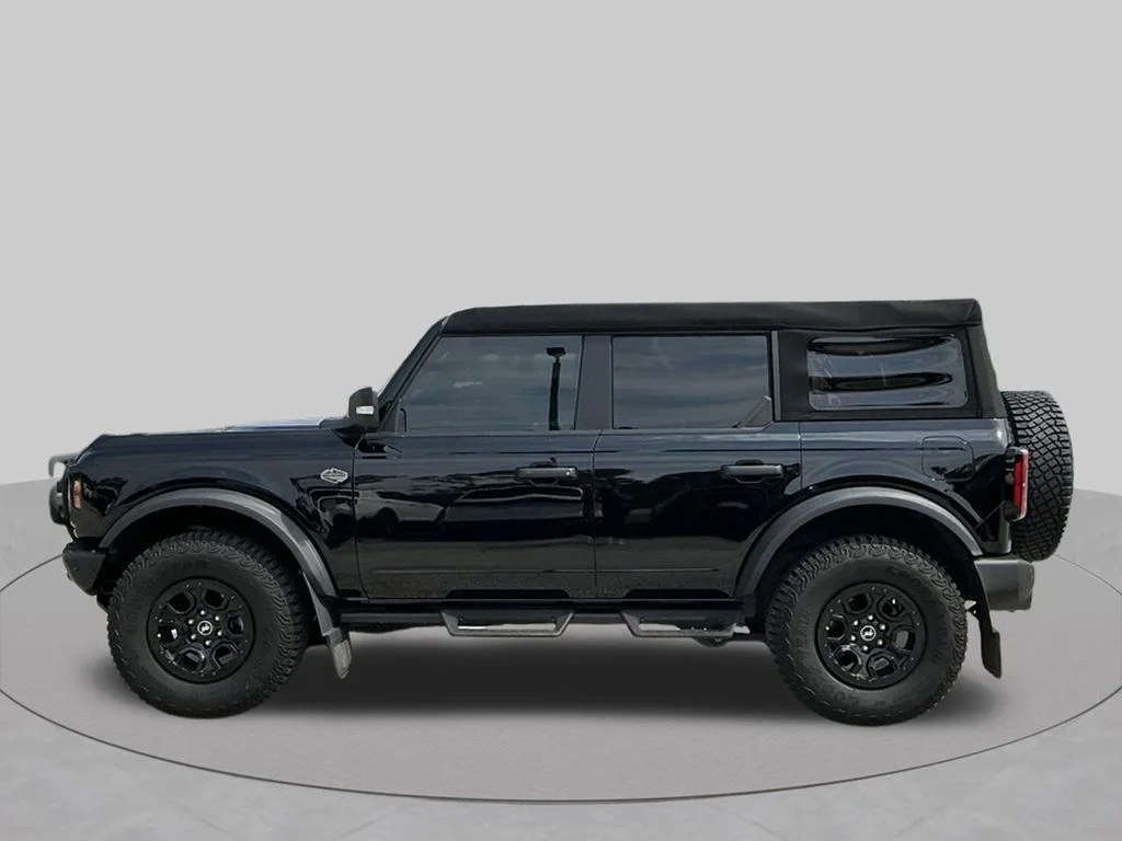 Used 2024 Black Ford Wildtrak image 4