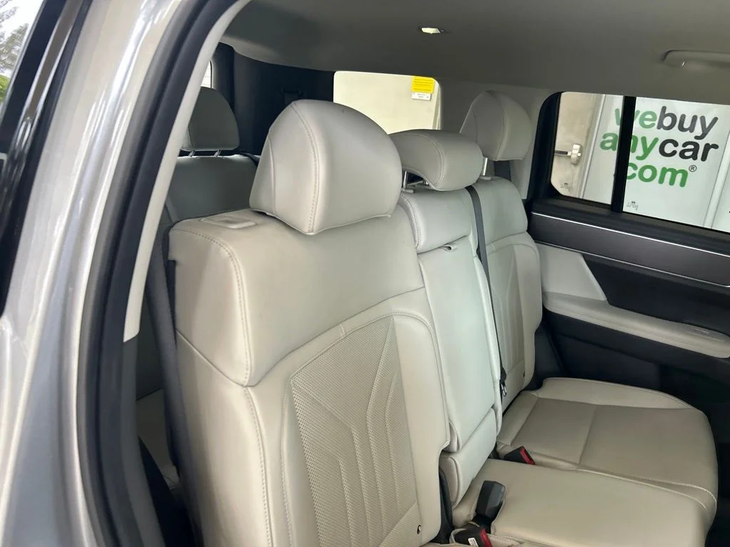 Used 2026 Silver Hyundai SEL image 29