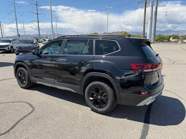 New 2026 Deep Black Volkswagen 2.0T Peak Edition image 5