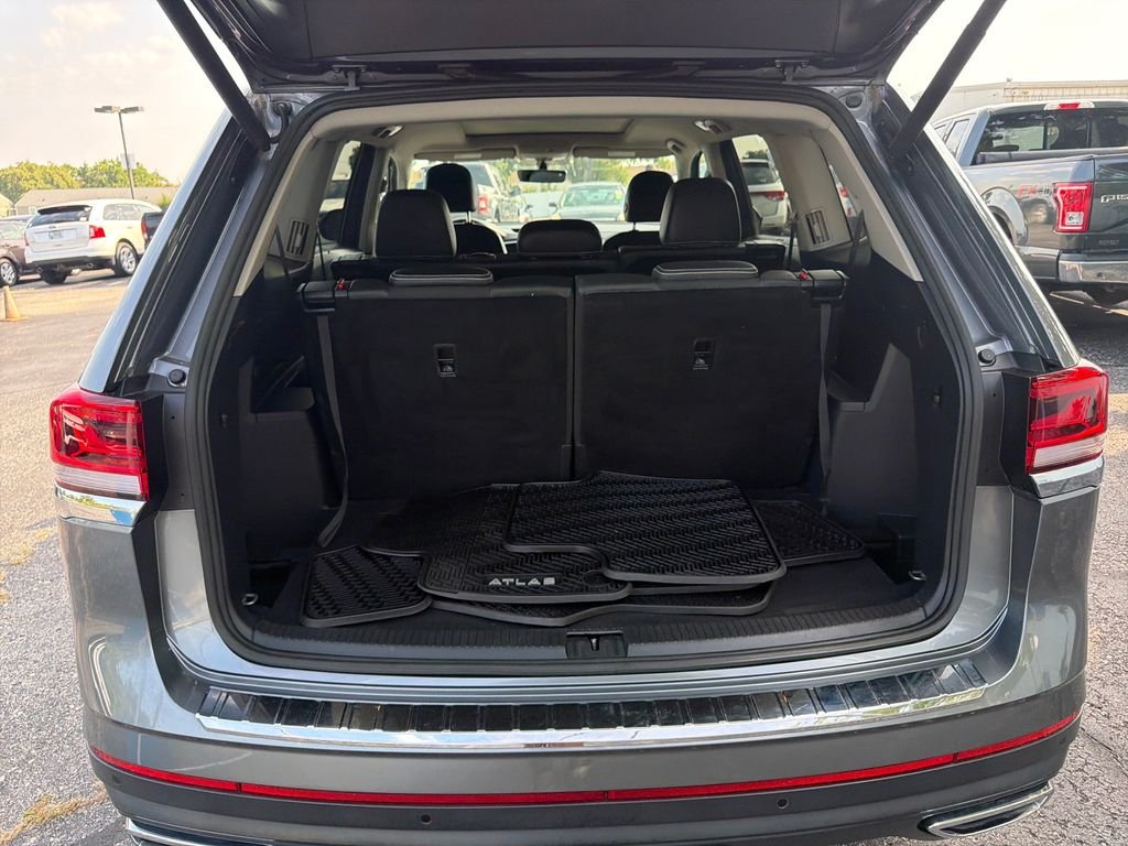 New 2026 Black Volkswagen 2.0T SE image 25