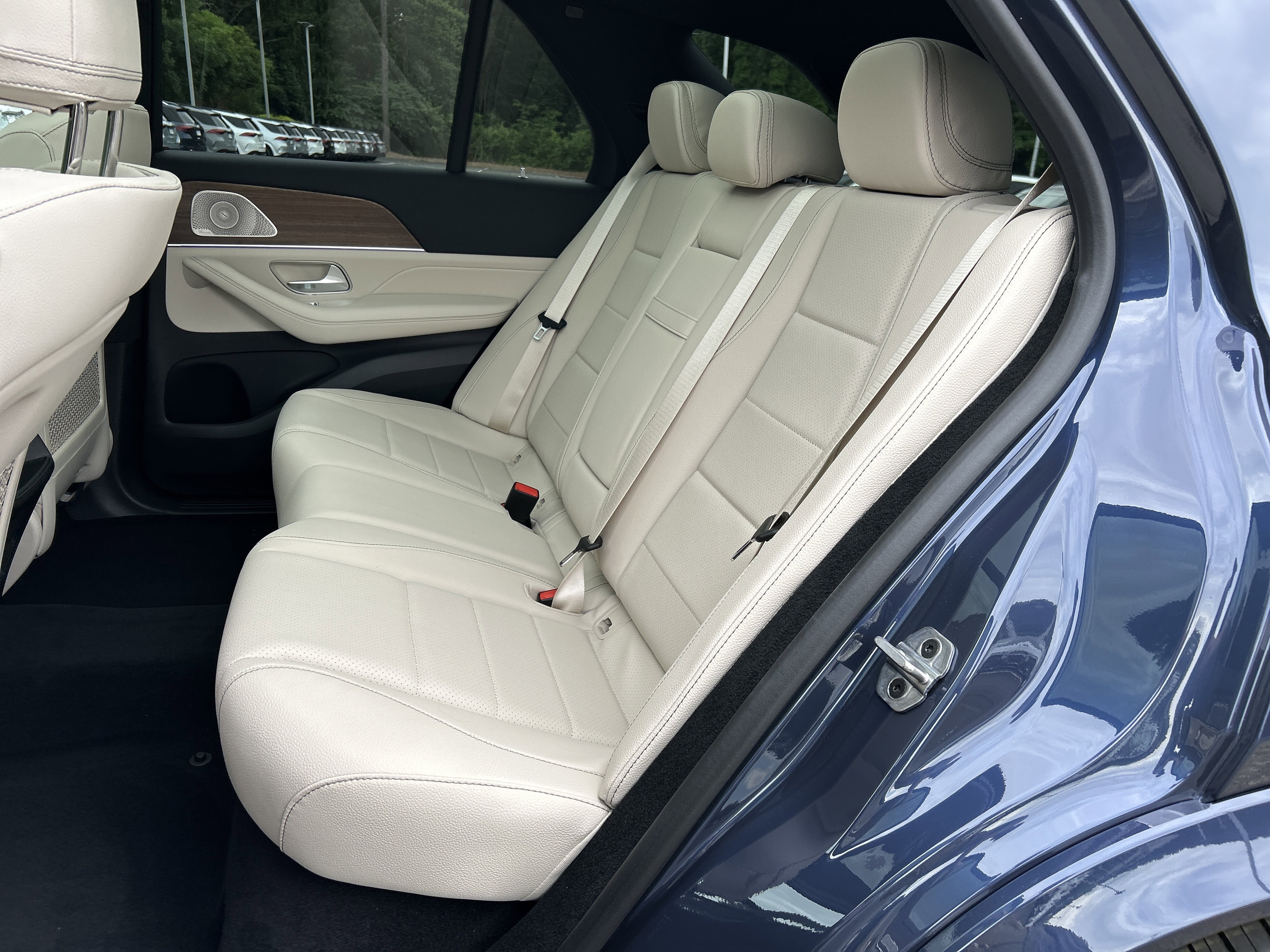 New 2026 Twilight Blue Metallic Mercedes-Benz GLE 350 SUV image 36