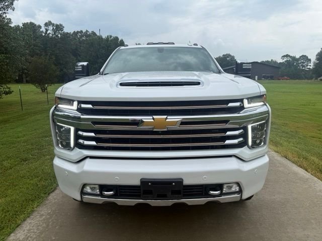 Used 2022 Beige Chevrolet High Country image 8