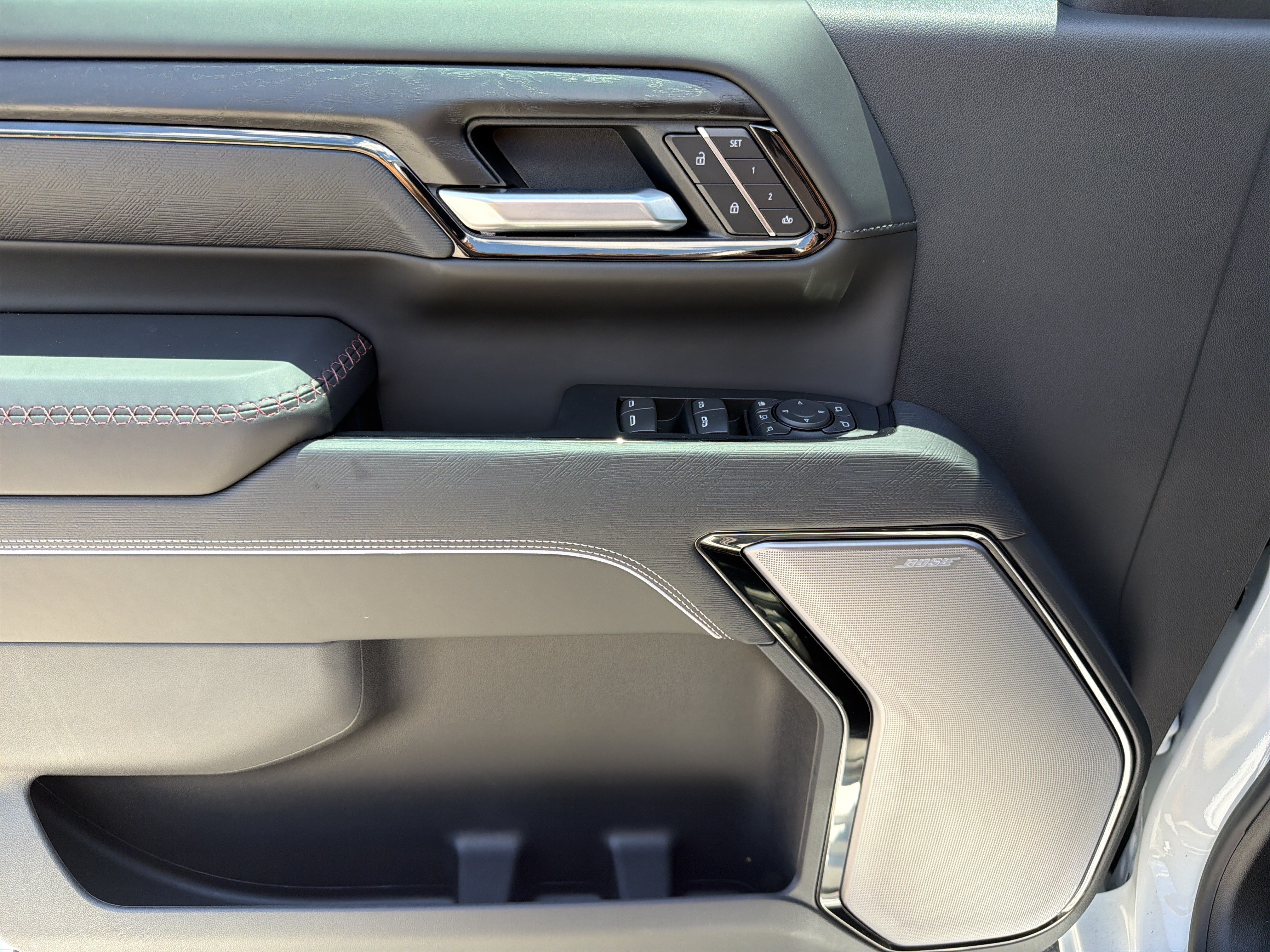 New 2026 Summit White GMC AT4X image 10