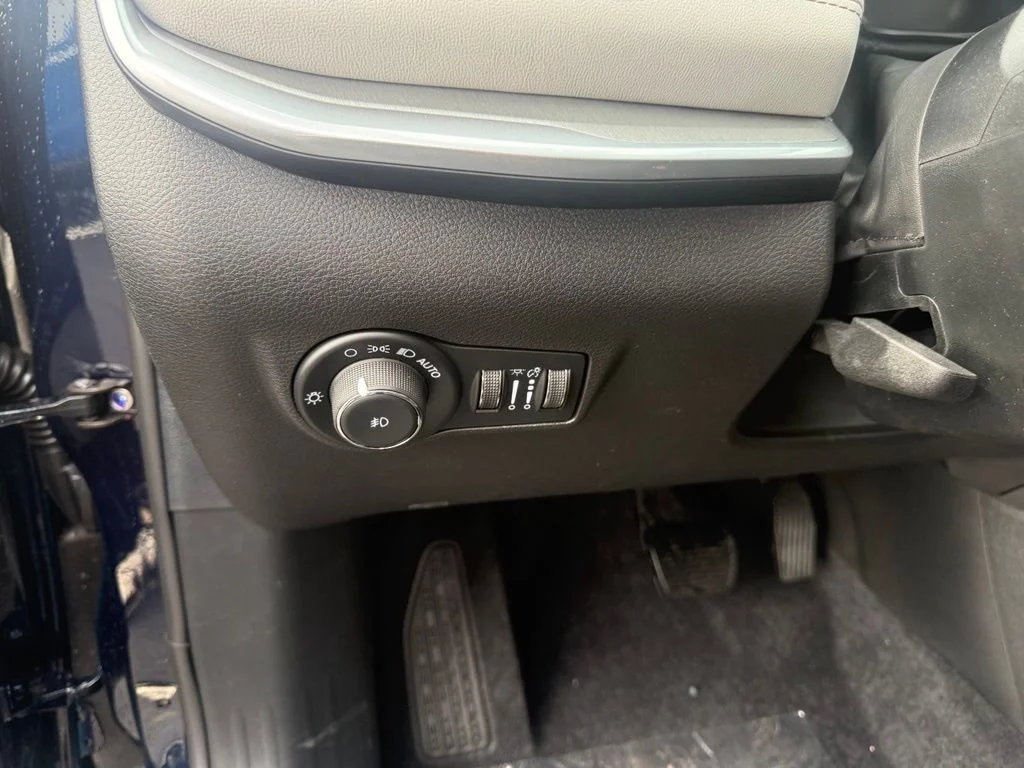New 2026 Fathom Blue Pearl Coat Jeep Limited image 18