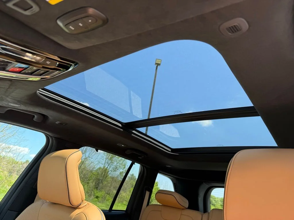 Used 2024 Black Jeep Summit Reserve image 14
