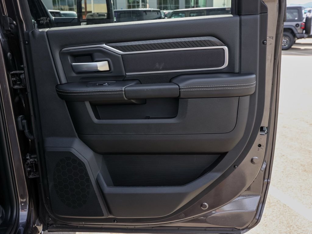 2026 RAM 2500 Big Horn - Photo 18