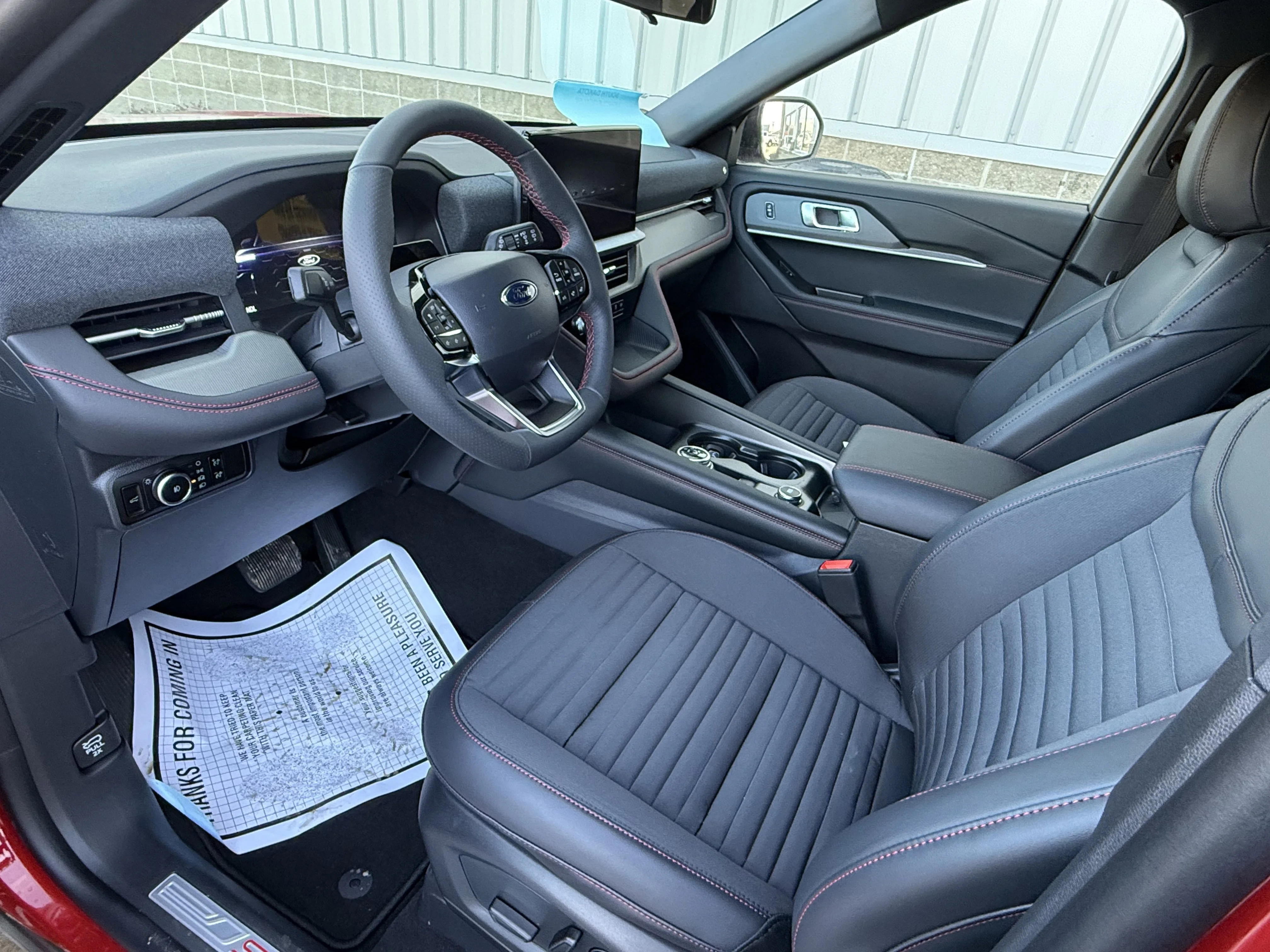 2026 Ford Explorer ST-Line - Photo 10