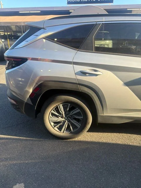 Used 2022 Silver Hyundai Blue image 5